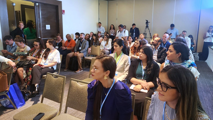 Asistentes del evento paralelo en la LACCW de NDC Action. 