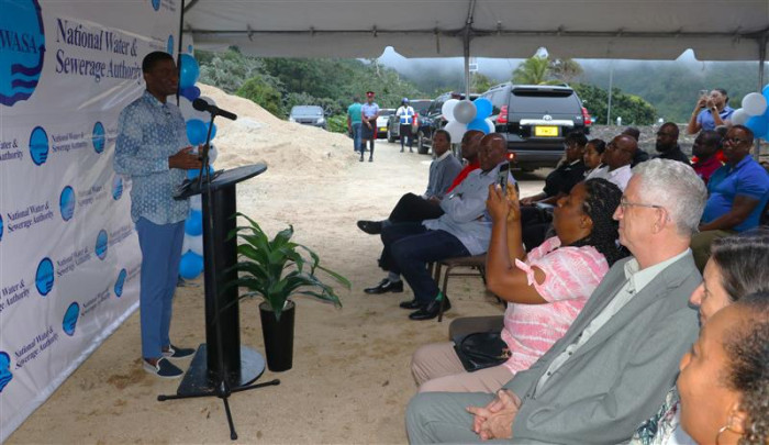 PM Mitchell addressing members of the community